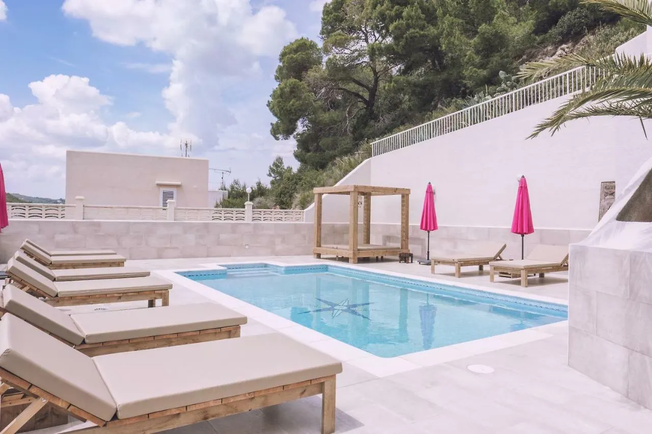 Apartamentos Catharina Maria カラ・ロンガ