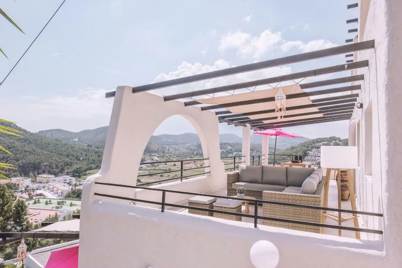 Apartamentos Catharina Maria カラ・ロンガ