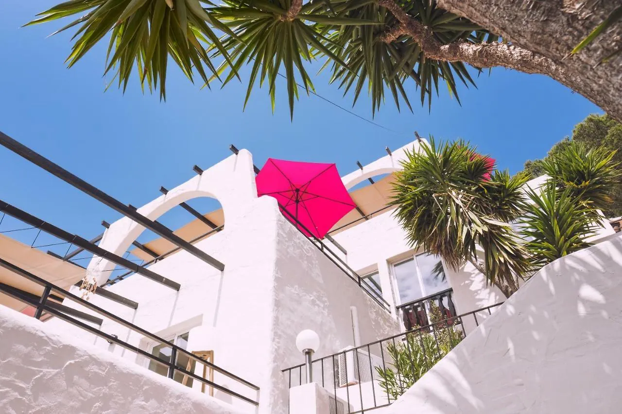 Apartamentos Catharina Maria カラ・ロンガ スペイン